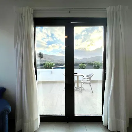 With Breakfast Included, Balcony, Wifi, Pool In Yaiza Διαμέρισμα
