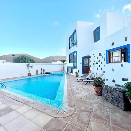 With Breakfast Included, Balcony, Wifi, Pool In Yaiza Διαμέρισμα *