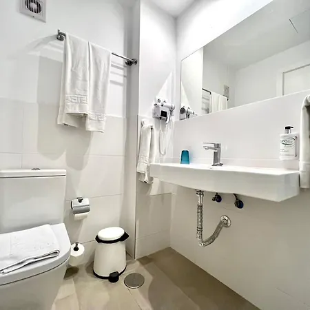 With Breakfast Included, Balcony, Wifi, Pool In Yaiza