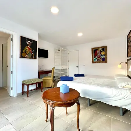 With Breakfast Included, Balcony, Wifi, Pool In Yaiza * Yaiza (Lanzarote)