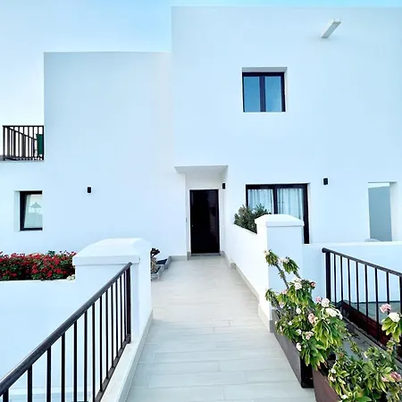 With Breakfast Included, Balcony, Wifi, Pool In Yaiza Apartmán Yaiza (Lanzarote)