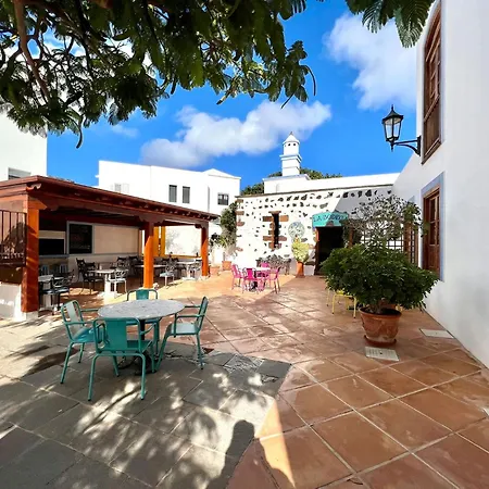 Apartmán With Breakfast Included, Balcony, Wifi, Pool In Yaiza